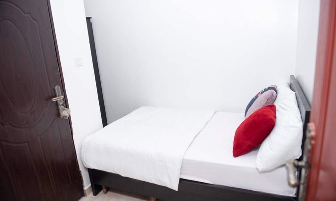 Jabi Apartment | Cozy One-Bed Apartment with Pool and Spa in Abuja