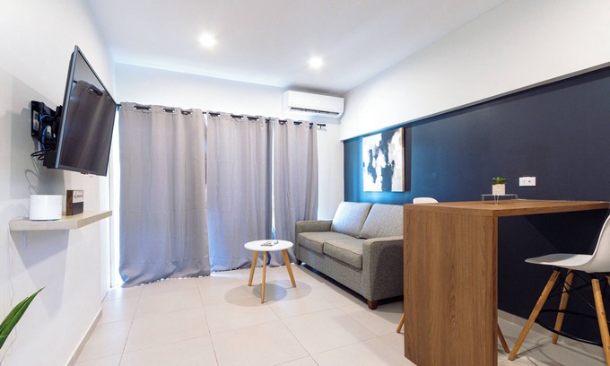 Koyari Apartment | Prime One Bedroom Apartment with Oceanfront Views