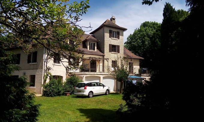 Saint-Privat-des-Pres Bed & Breakfast | Inviting Private Apartment with Indoor Pool in Country House