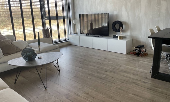Nieuw-West Apartment | Relaxing Apartment with Child-Friendly Amenities & Kitchen