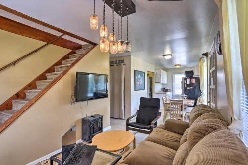 Royal Oak Apartment | Convenient Royal Oak Unit Near Vibrant Downtown Attractions