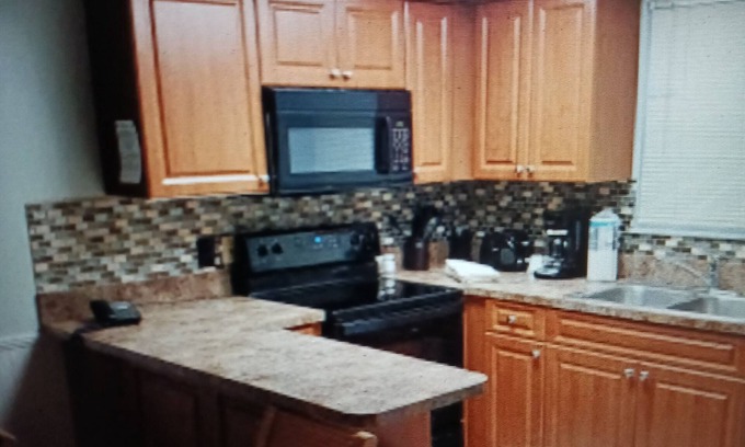 Sebastian Resort | Charming Sebastian Resort on Pt St Lucie River with Pool