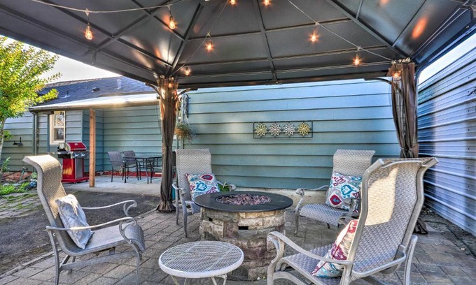 Sherwood - Tualatin South House | Inviting Sherwood Retreat with Yard, Steps from Old Town!