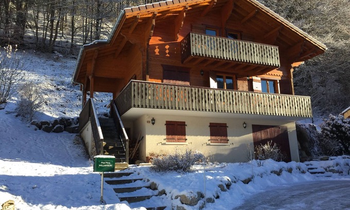 Saint-Jean-dʼAulps Ski Chalet | Charming Chalet in Bas Thex with Spa and Breakfast Included