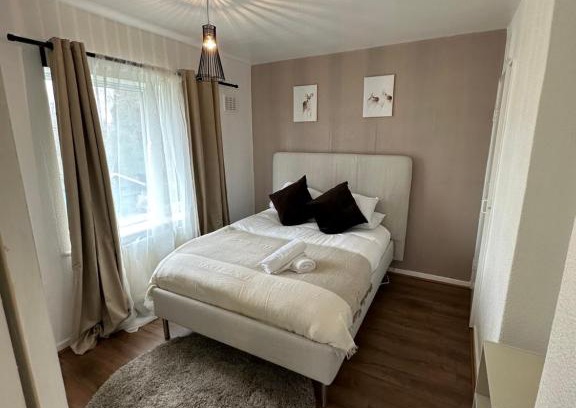 Castle Bromwich House | Welcoming 3-Bedroom House - Family-Friendly Retreat