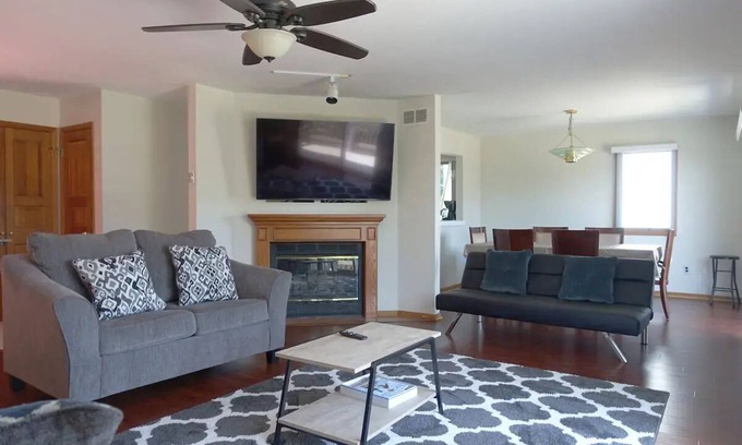 Highlands House | Lovely, spacious home at the start of Jersey Shorenn