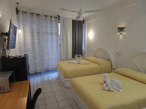 Almacen Apartment | Cozy Studio Apartment with Balcony Near Downtown Attractions