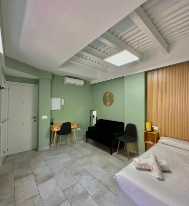Perchel Norte Apartment | Stylish Studio Apartment in Vibrant Malaga - 8.1/10 Rated