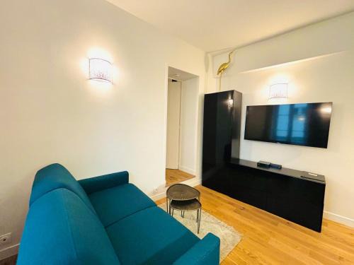 Saint-Germain-des-Pres Apartment | Charming Studio Retreat in the Heart of St Germain-des-Prés