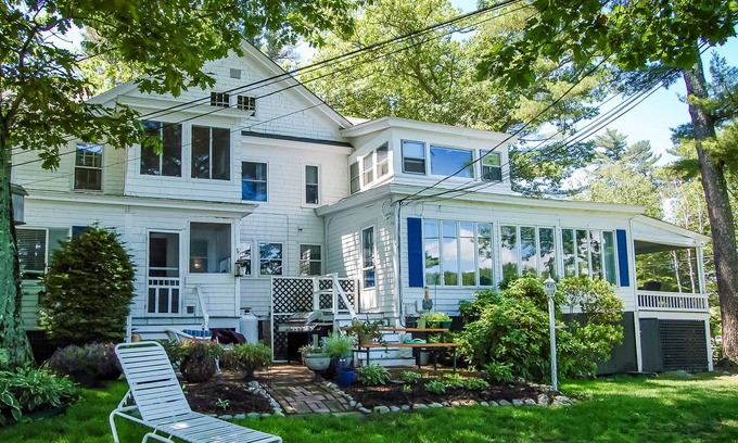 Windham Apartment | Cozy Lakefront Studio with Fast WiFi and Kitchenette