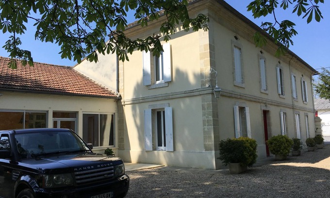 Montcaret Apartment | Serene T2 Apartment Nestled in Scenic Wooded Grounds