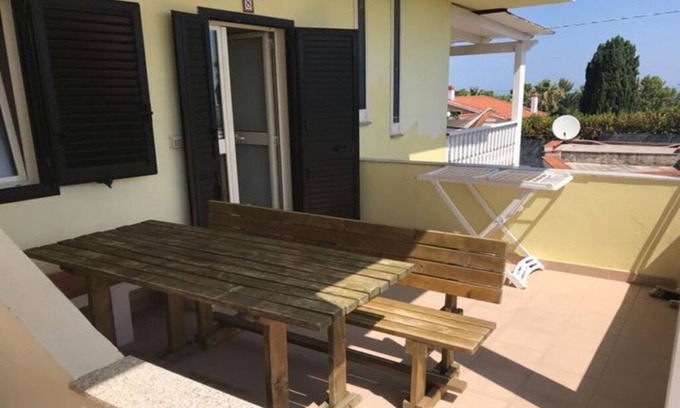 Defensola Condo | Lovely three-room apartment for 4 people with veranda on the 2nd floor - New Port