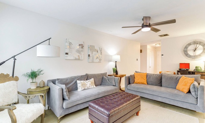 Tomball House | Delightful Tomball Retreat with Pool & Pet-Friendly Access