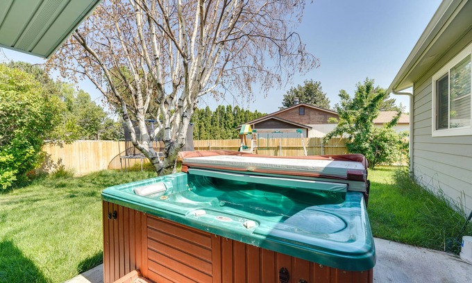 Twin Falls House | Delightful Twin Falls Home with Private Hot Tub & Spa