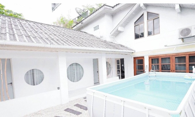 Rama 9 Villa | Elegant Villa Bangkok with Pool and Spa for Memorable Stays