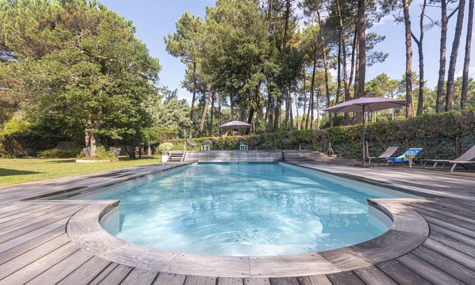 Soorts-Hossegor House | Cozy Getaway at La Kayola with Oceanfront Views & Pool