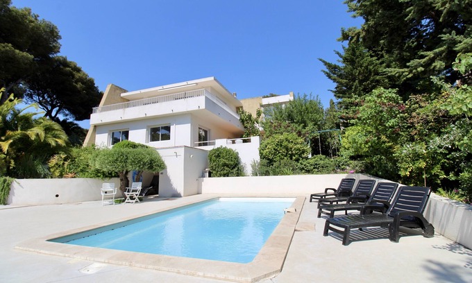 Carry-le-Rouet Villa | Inviting Villa with Ocean Views and Pool Near the Beach