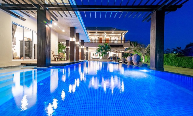 Sam Phraya Villa | Inviting Villa on Golf Course with Private Terrace & Pool