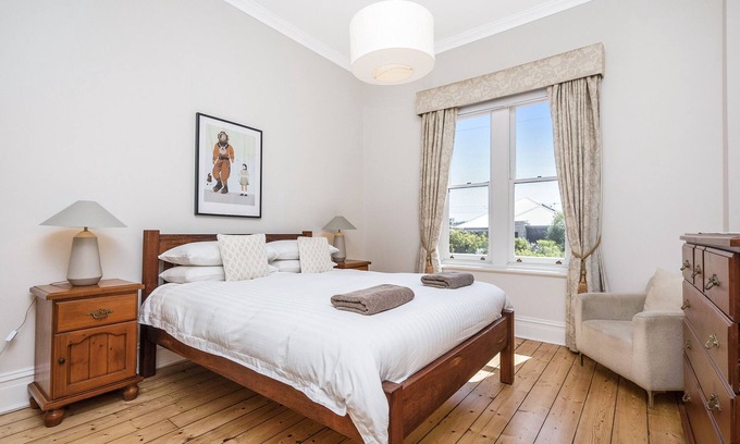 South Fremantle Apartment | Bright Private Apartment with Ocean View in South Fremantle