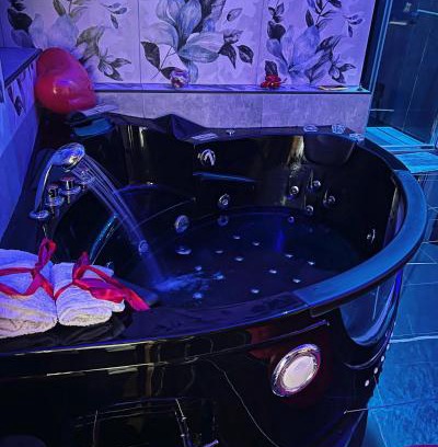 Fiuggi Apartment | Romantic Getaway at Lovers in Fiuggi with Hot Tub