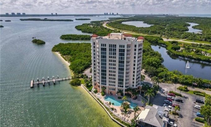 Fort Myers Beach Condo | Experience Breathtaking Estero Bay Views from the 7th Floor