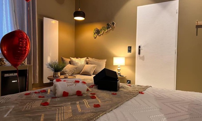 Jujurieux Apartment | Relaxing Room Retreat with Jacuzzi: La Terre Awaits
