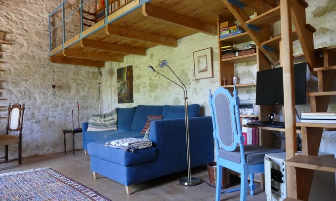 Vlachiana House | Restored Natural Stone House with Ocean View & Pet-Friendly