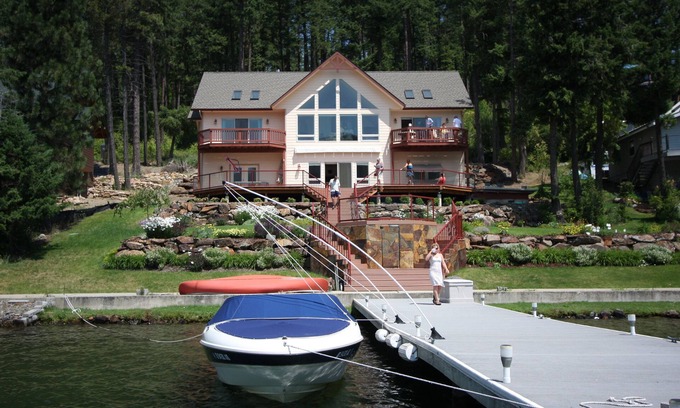 Sagle House | Waterfront Retreat with Private Dock & Guest Rated 9.8/10