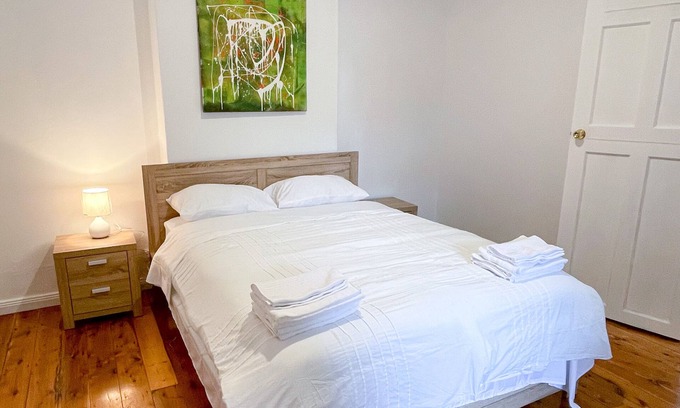 Granville House | Budget-Friendly Stay with Clean Linens & Family Amenities