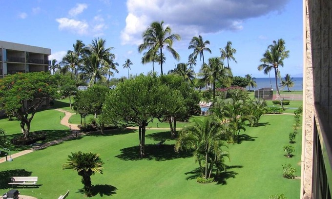 Kihei Condo | Affordable Getaway: Pet-Friendly Oceanfront Retreat in Kihei