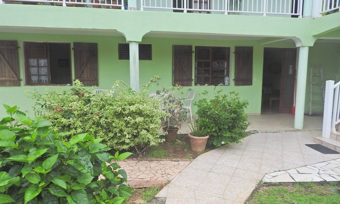 Tartane Villa | Oceanfront Low Villa Type F4 with Pool & Ocean Views