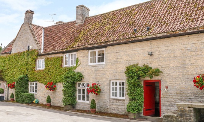 North Cadbury Cottage | Family-Friendly LOWER FARM ANNEXE in Somerton with Kitchen
