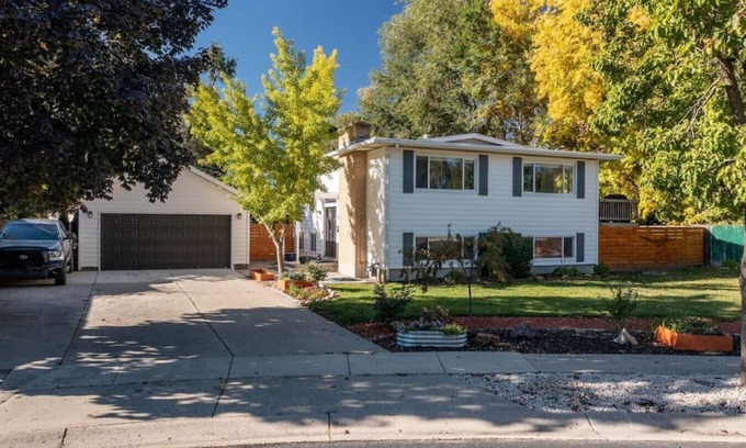 Murray House | Lower Murray Cottonwood Circle - Ideal for Ski Lovers!
