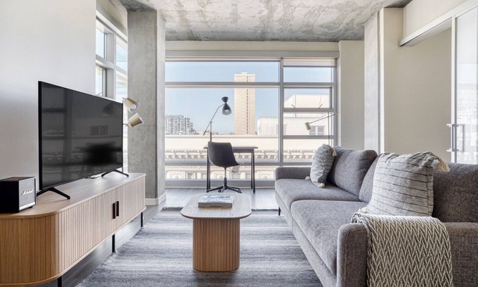 Downtown San Francisco Apartment | Modern 2BR Lower Nob Hill Retreat with Rooftop BBQ