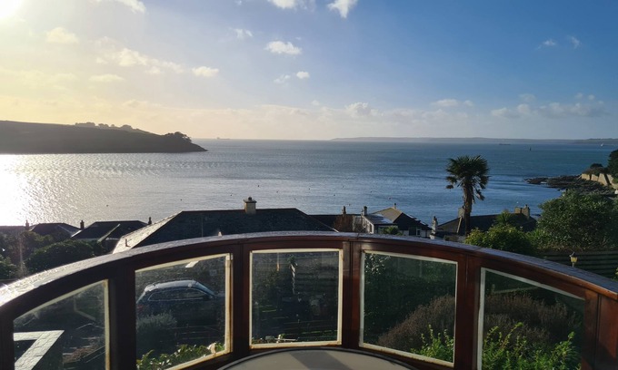 St. Mawes Cottage | Lower Tresulian - an apartment that sleeps 4 guests in 2 bedrooms