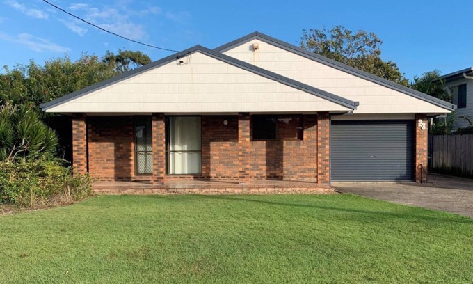 Bongaree House | Pet-Friendly Retreat with Top Guest Ratings & Family Amenities