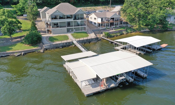 Roach House | Ideal LOZ Family Fun Lakefront Home with Pool & Spa