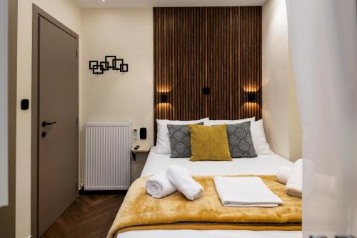 Serres Apartment | Highly Rated LP Luxury Citycenter Apartment Awaits You