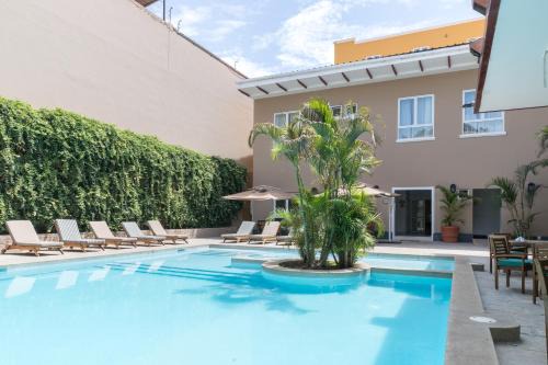 Piura Hotel | Discover LP Los Portales Hotel Piura: Rated 9/10 with Pool