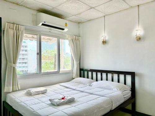 Ramkhamhaeng House | Discover Family-Friendly Comfort at LSN Mansion