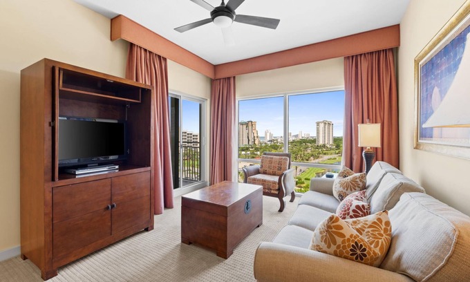 Sandestin Apartment | Luau at Sandestin 2-6828 - Great Destin Location, Beach, Pools, Amenities Galore