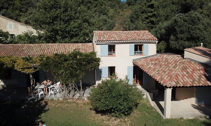 Menerbes House | Family-Friendly Retreat at Luberon 84 with Private Pool