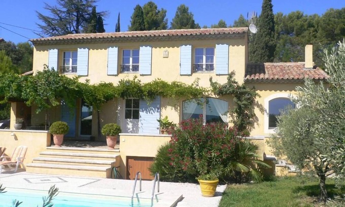 Pertuis House | Exceptional Villa in Luberon with Private Pool & Spa