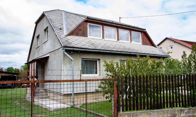 Esztergom House | Family-Friendly Stay at Luca Apartman - Rated 9.3/10