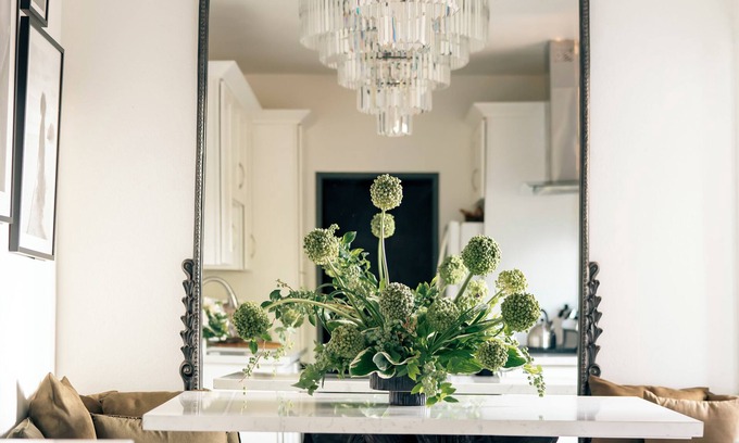 Valley Village Apartment | Explore Luca's Tree Flat: Cozy 1-Bed Condo in Valley Village