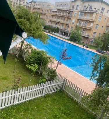 Stefanestii de Jos Apartment | Guest Rated 9.8: Lucas Investment L3 -104 with Pool Access