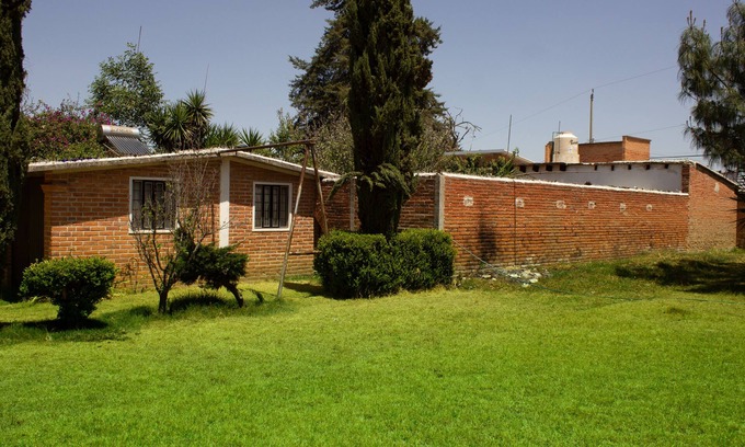 Tlahuapan House | Enchanting Luciérnagas en Puebla: Family & Pet-Friendly Retreat