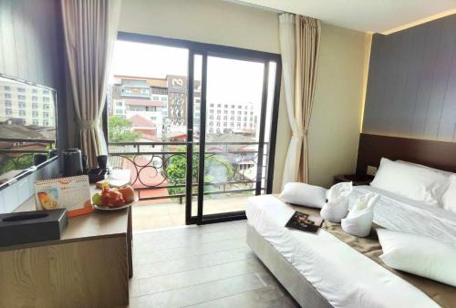 Vientiane Hotel | Top-Rated Lucie Hotel with On-Site Restaurant Delights