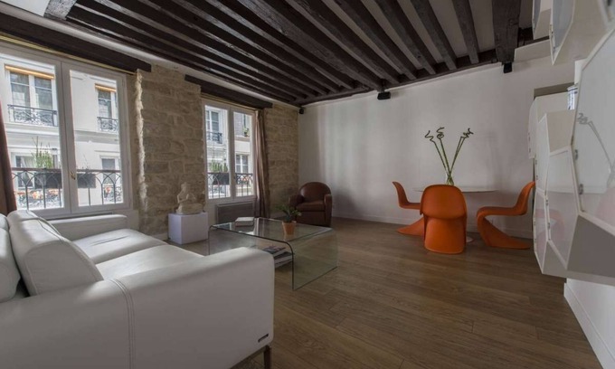 Bonne-Nouvelle Apartment | Beautiful Lucius: Cozy 1BR Retreat with Spa & Breakfast