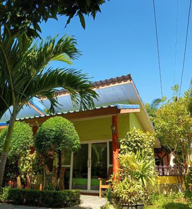 Ko Mook Resort | Discover Child-Friendly LUCKY Bungalows Koh Mook - Rated 9/10